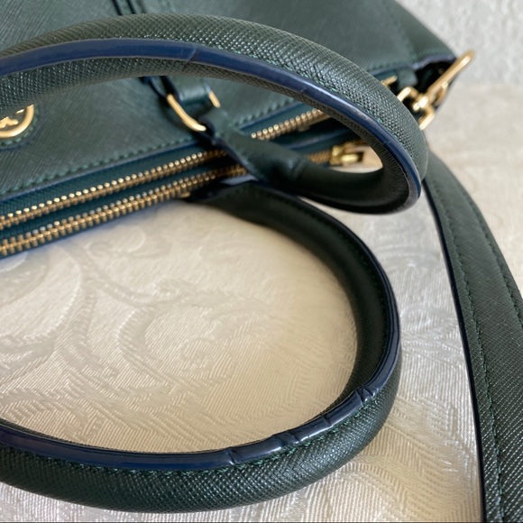 Tory Burch deep green saffiano tote - Picture 14 of 14